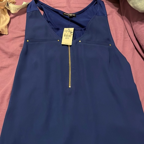 Express top - Picture 1 of 3